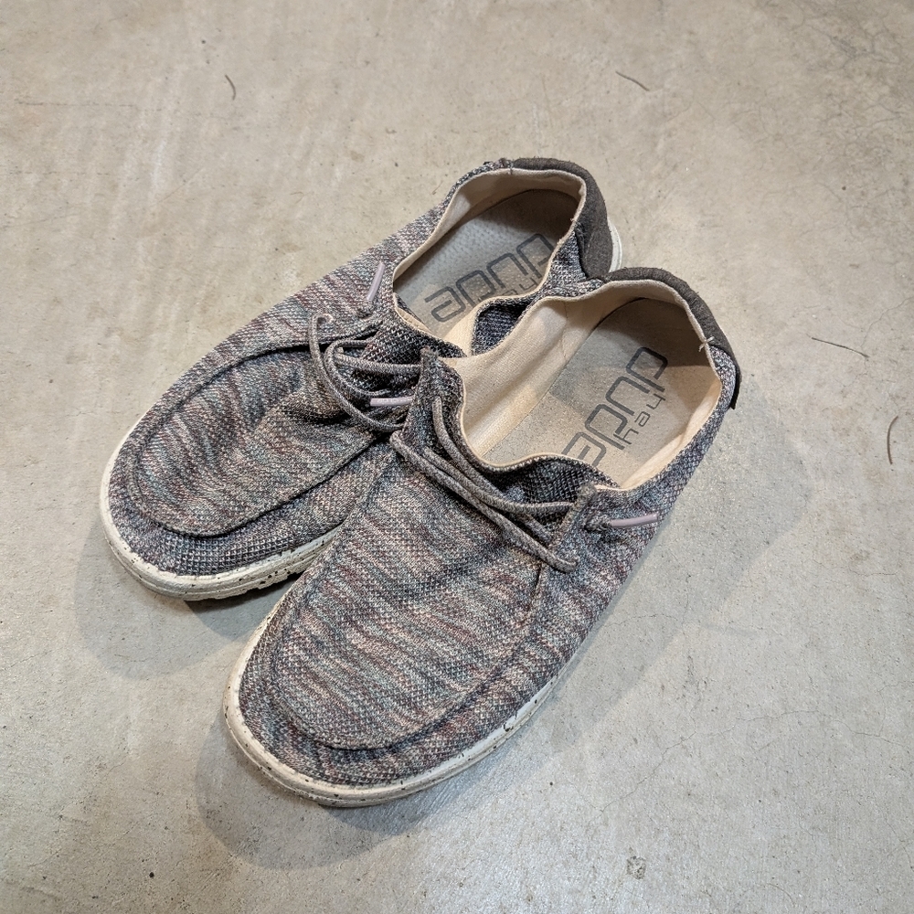 Hey Dude Mens 10 Gray Slip-On Loafers